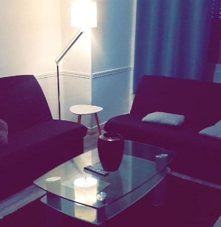 Appartement 48M2 Pour 6 Personnes Au Centre Ville Historique Avec Parking Gratuit Et Une Borne De Recharge Pour Voiture A 10 Metres Avallon Ngoại thất bức ảnh