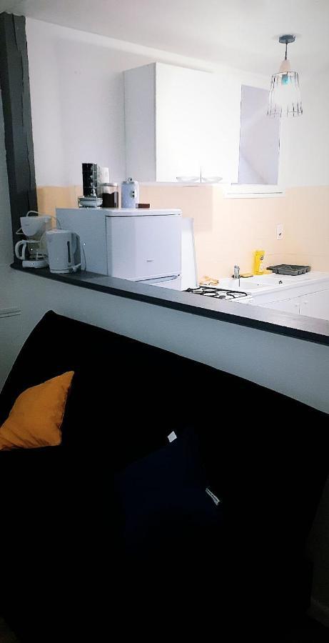 Appartement 48M2 Pour 6 Personnes Au Centre Ville Historique Avec Parking Gratuit Et Une Borne De Recharge Pour Voiture A 10 Metres Avallon Ngoại thất bức ảnh