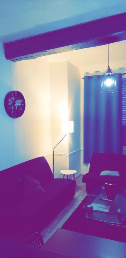 Appartement 48M2 Pour 6 Personnes Au Centre Ville Historique Avec Parking Gratuit Et Une Borne De Recharge Pour Voiture A 10 Metres Avallon Ngoại thất bức ảnh